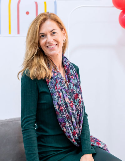 Sarah Luckan – Sarah English
